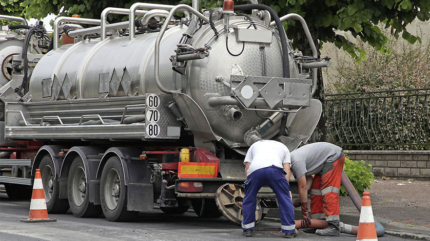 Flame arrester also in the vacuum truck